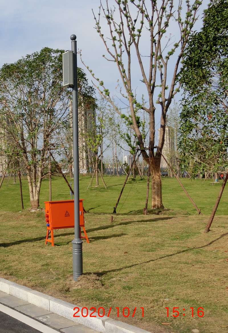 鹽龍體育公園監控桿